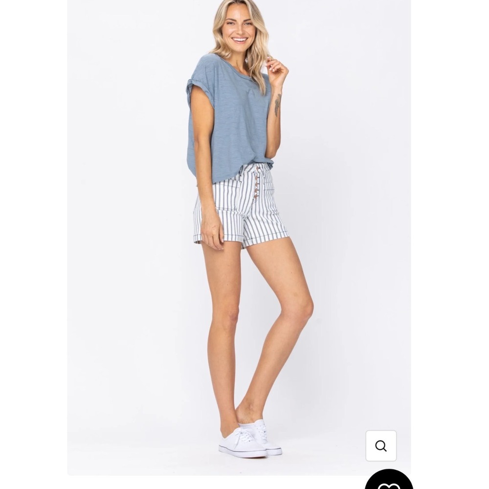 Judy Blue White Blue Striped High Rise Button Fly Shorts 1XL JB150078